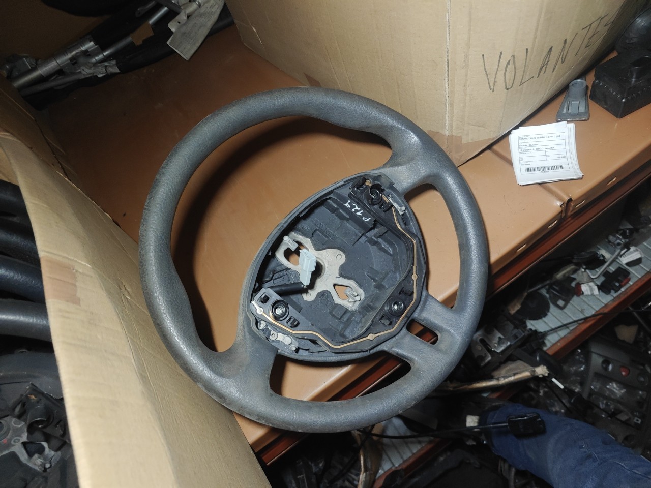 steering wheel RENAULT CLIO III (BR0/1, CR0/1) | 05 - 