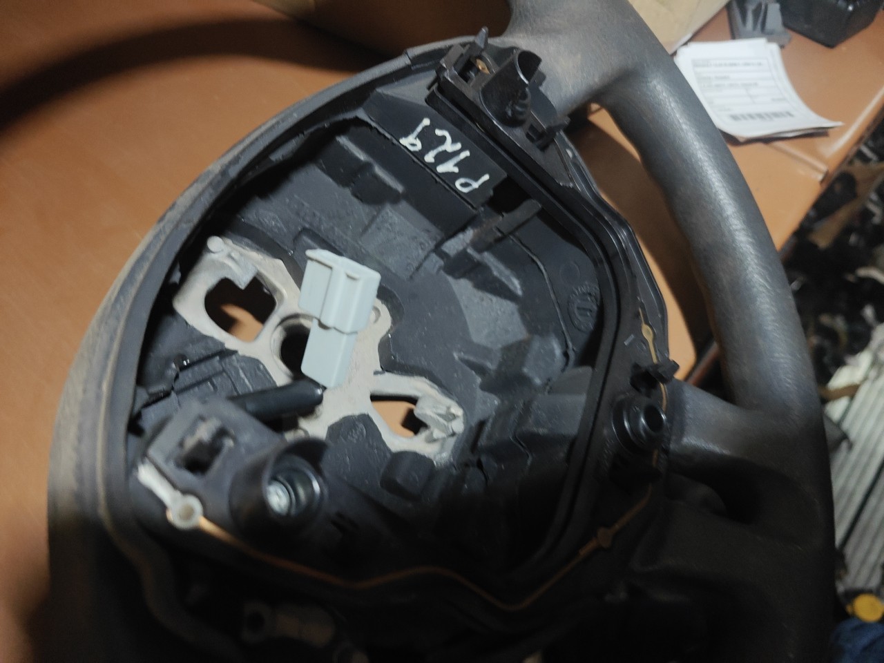 steering wheel RENAULT CLIO III (BR0/1, CR0/1) | 05 -  Imagem-1