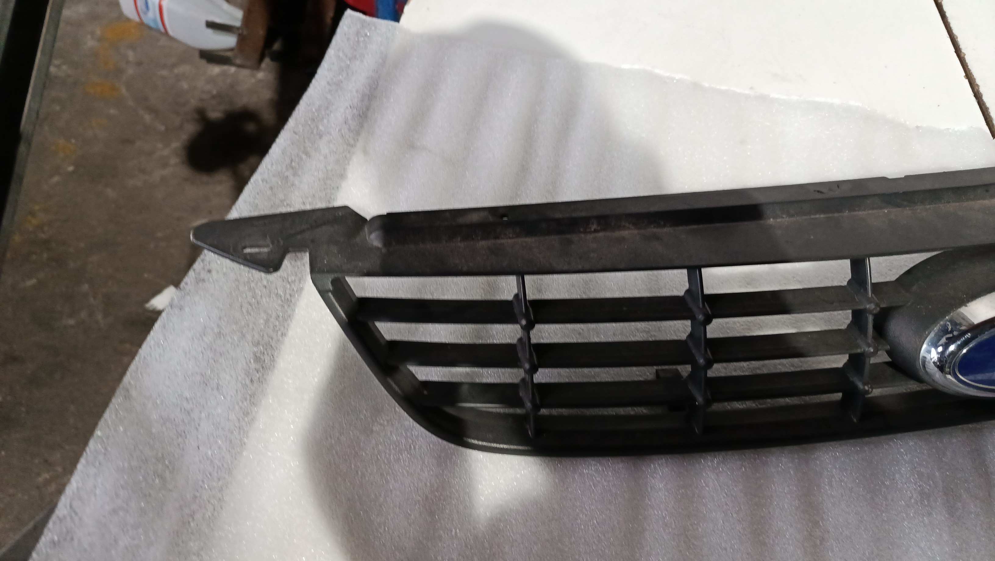 Grelha Frontal FORD FOCUS II Turnier (DA_, FFS, DS) | 04 - 12 Imagem-3 Grelha Frontal FORD FOCUS II Turnier (DA_, FFS, DS) | 04 - 12 Imagem-3