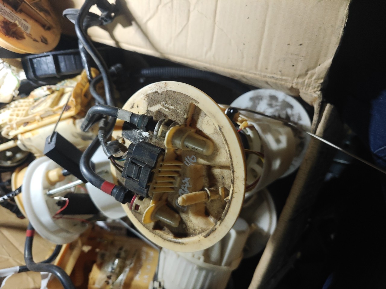 Bomba de Combustivel do deposito FORD C-MAX II (DXA/CB7, DXA/CEU) | 10 - 
