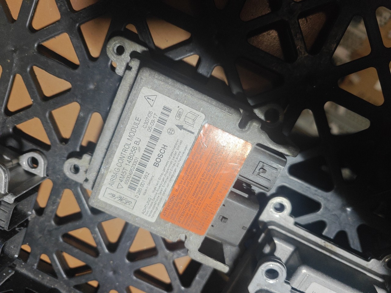 Airbag Module FORD FIESTA VI (CB1, CCN) | 08 -  Imagem-0 Airbag Module FORD FIESTA VI (CB1, CCN) | 08 -  Imagem-0