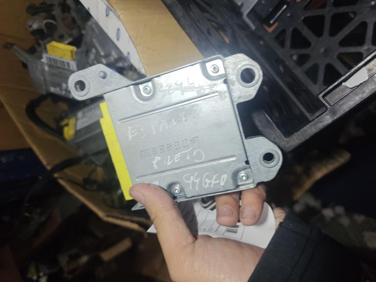 Airbag Module FORD FIESTA VI (CB1, CCN) | 08 -  Imagem-2 Airbag Module FORD FIESTA VI (CB1, CCN) | 08 -  Imagem-2