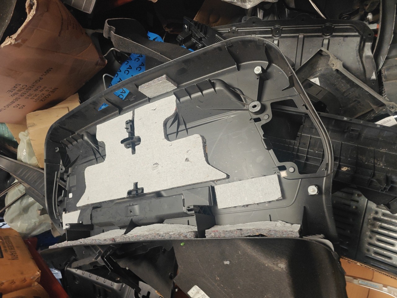 Farda / Quartela da Mala BMW 2 Active Tourer (F45) | 13 -  Imagem-4 Farda / Quartela da Mala BMW 2 Active Tourer (F45) | 13 -  Imagem-4