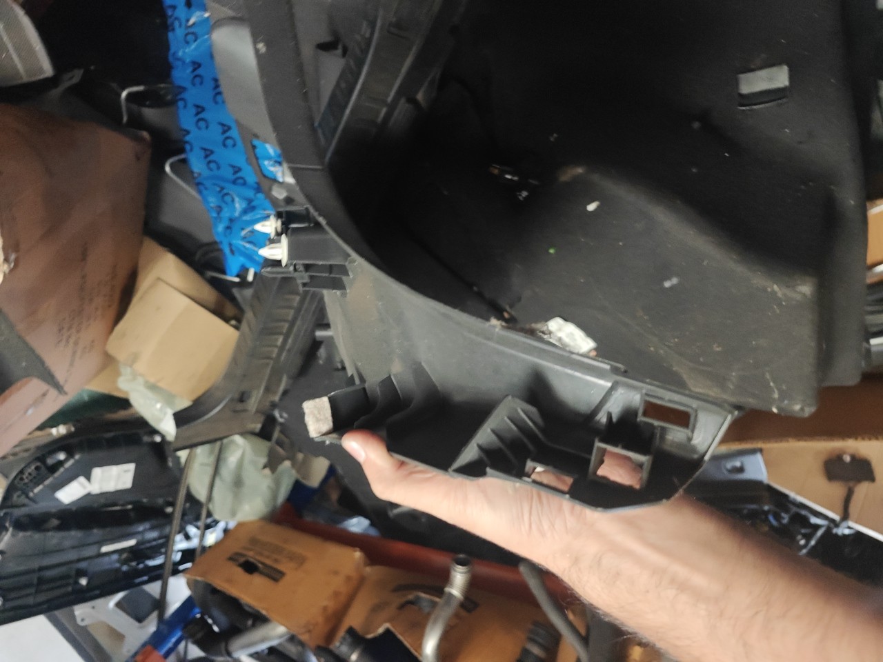 Farda / Quartela da Mala BMW 1 (F20) | 11 - 19 Imagem-4 Farda / Quartela da Mala BMW 1 (F20) | 11 - 19 Imagem-4
