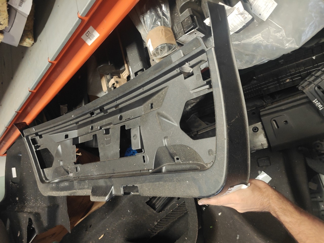 Farda / Quartela da Mala BMW 5 Touring (F11) | 09 - 17