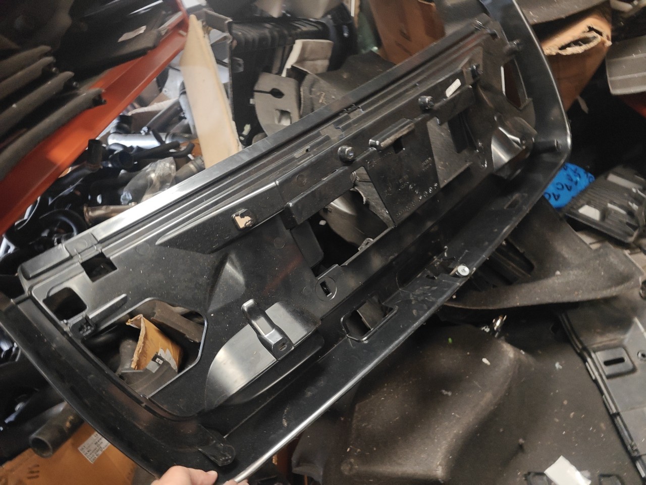 Farda / Quartela da Mala BMW 5 Touring (F11) | 09 - 17 Imagem-3 Farda / Quartela da Mala BMW 5 Touring (F11) | 09 - 17 Imagem-3