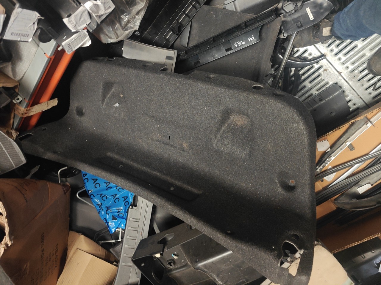 Farda / Quartela da Mala BMW 3 (F30, F80) | 11 - 18