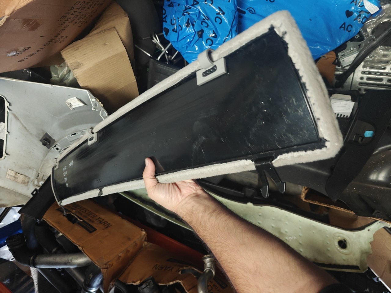 Plastico / Acabamento da Mala BMW 3 Touring (E91) | 04 - 12 Imagem-2 Plastico / Acabamento da Mala BMW 3 Touring (E91) | 04 - 12 Imagem-2