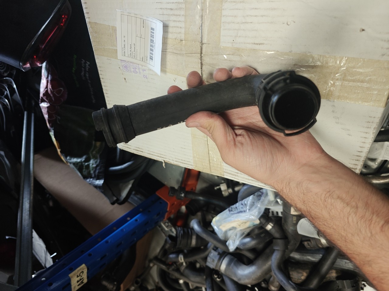 Tubo de Agua BMW 3 (E90) | 04 - 12 Imagem-4 Tubo de Agua BMW 3 (E90) | 04 - 12 Imagem-4