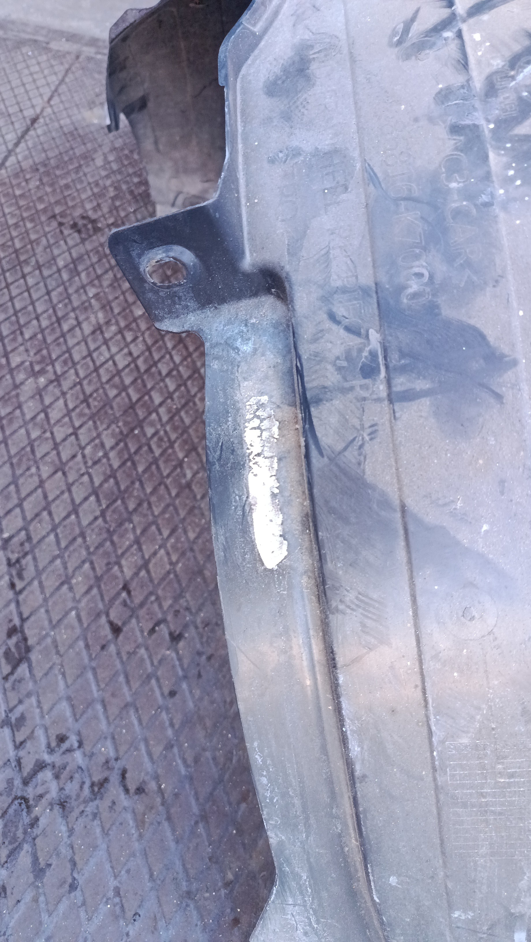 Cava de Roda Frente Direita resguardo HYUNDAI i10 (AC3, AI3) | 19 -  Imagem-3 Cava de Roda Frente Direita resguardo HYUNDAI i10 (AC3, AI3) | 19 -  Imagem-3