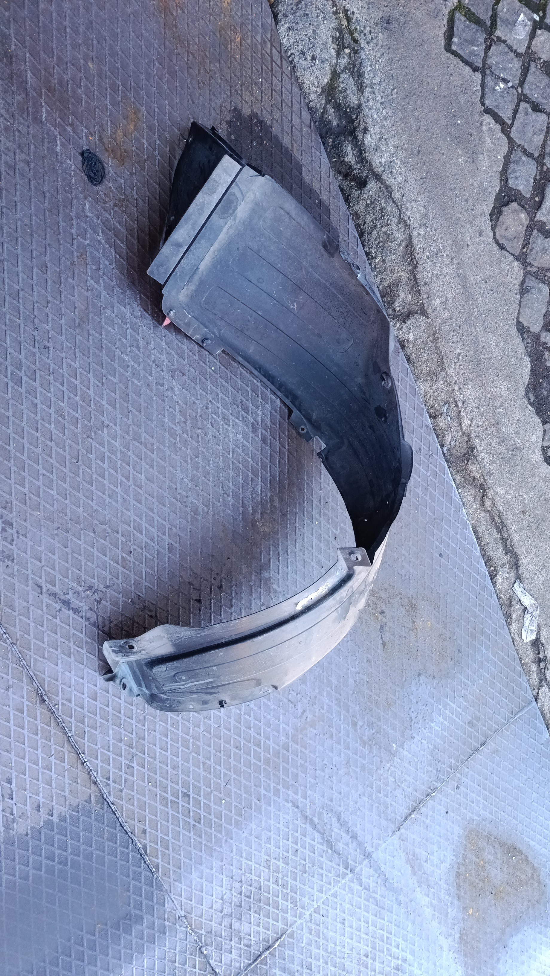 Cava de Roda Frente Direita resguardo HYUNDAI i10 (AC3, AI3) | 19 -  Imagem-5 Cava de Roda Frente Direita resguardo HYUNDAI i10 (AC3, AI3) | 19 -  Imagem-5