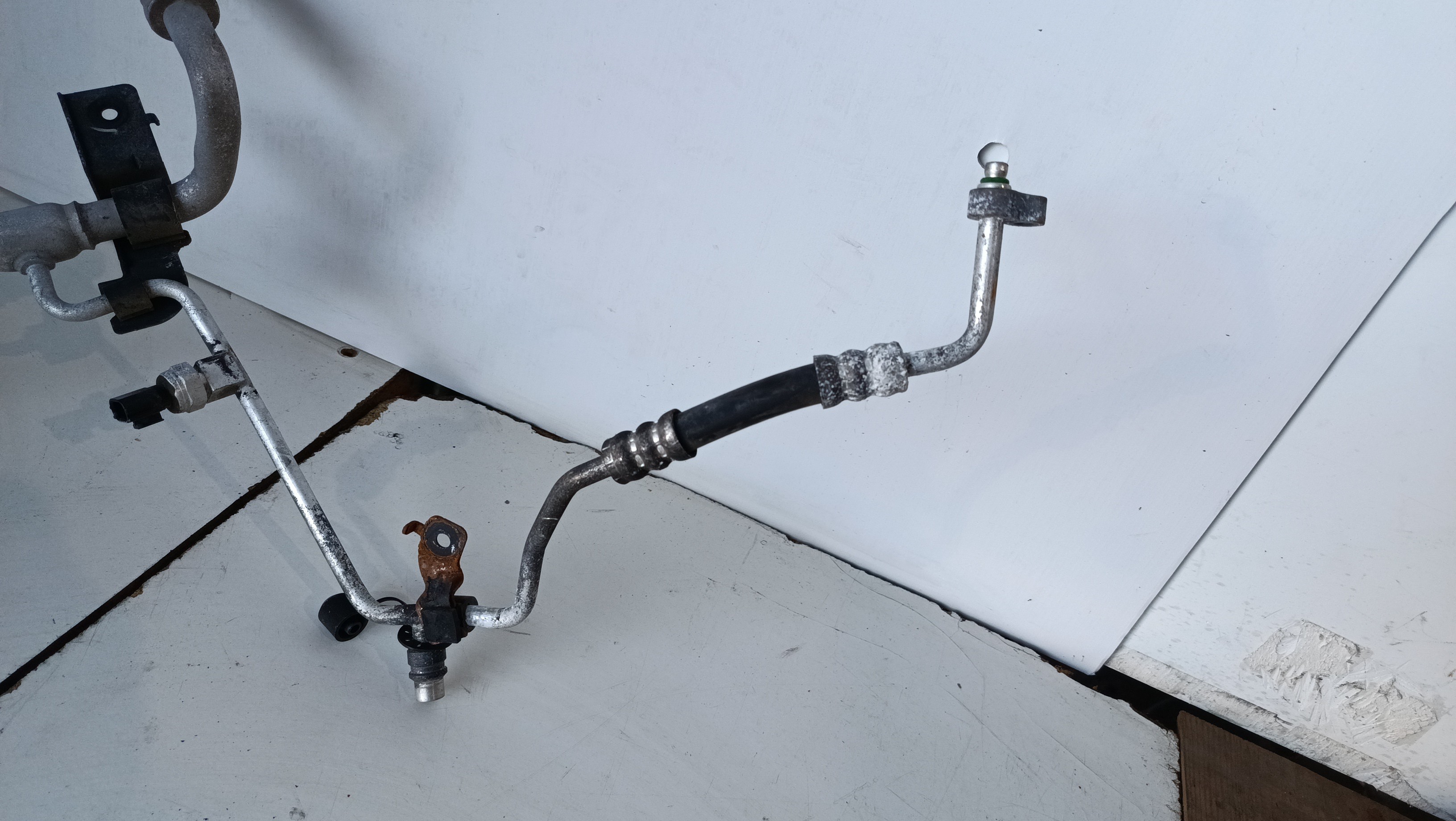 Tubo de Ac / ar condicionado HYUNDAI i10 (AC3, AI3) | 19 -  Imagem-2 Tubo de Ac / ar condicionado HYUNDAI i10 (AC3, AI3) | 19 -  Imagem-2