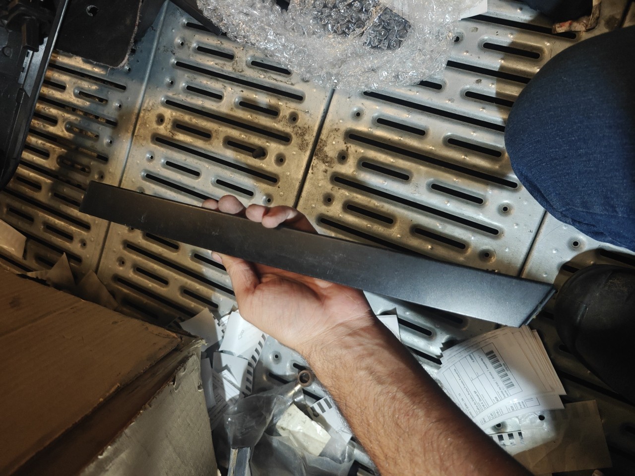 Calha do Vidro Porta Frente Esquerda BMW 3 (E90) | 04 - 12