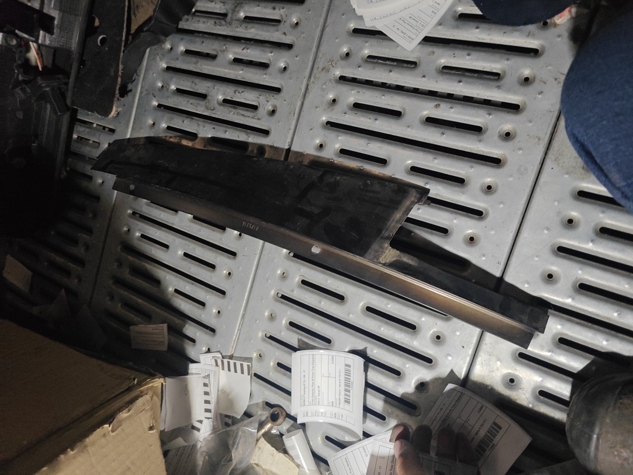 Friso Exterior Pilar B Porta Tras Direita BMW 5 Touring (F11) | 09 - 17