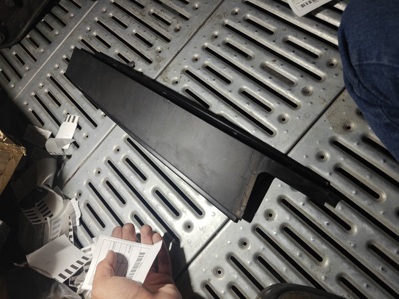 Friso Exterior Pilar B Porta Tras Esquerda BMW 3 (E90) | 04 - 12