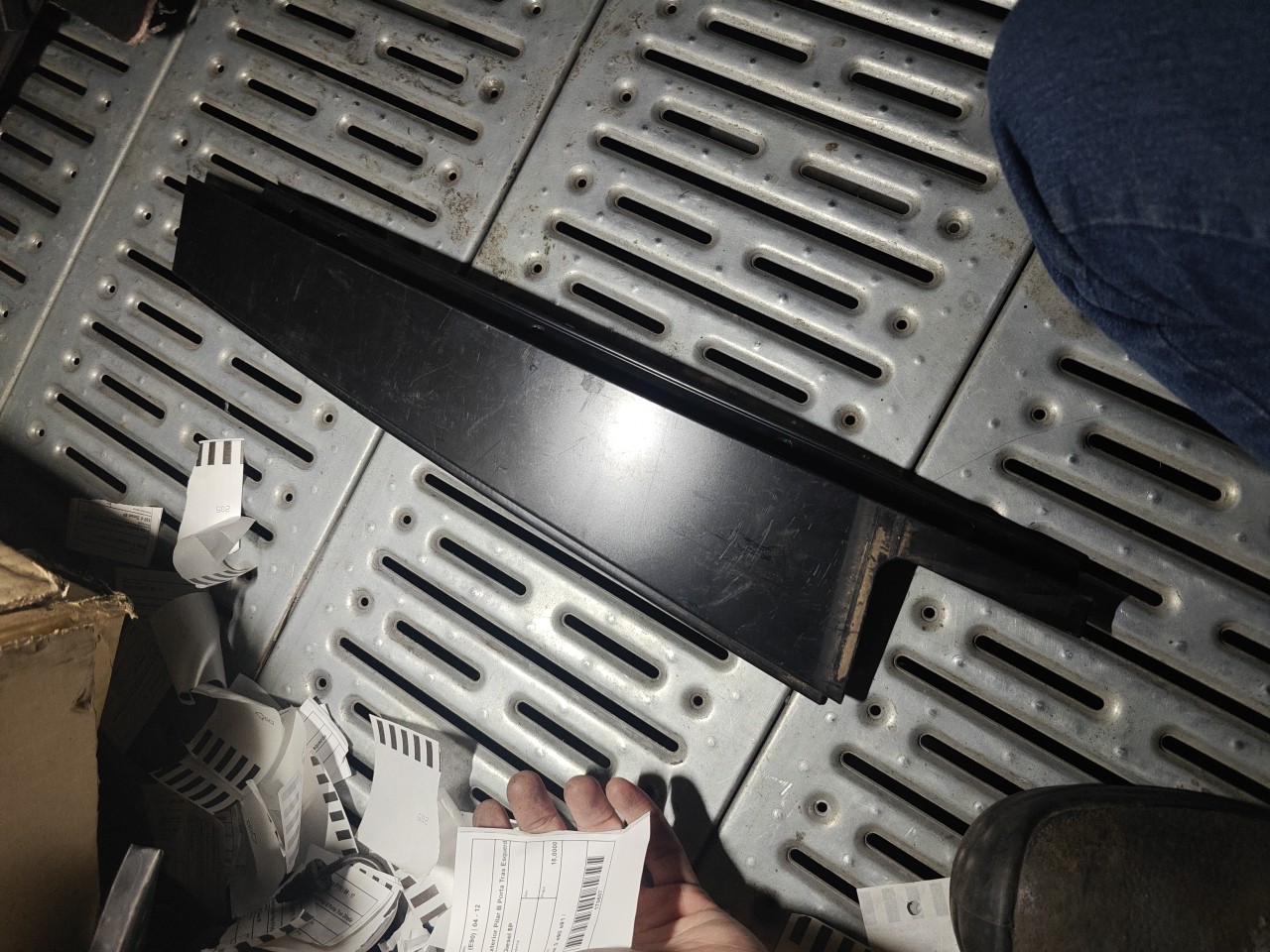 Friso Exterior Pilar B Porta Tras Esquerda BMW 3 (E90) | 04 - 12