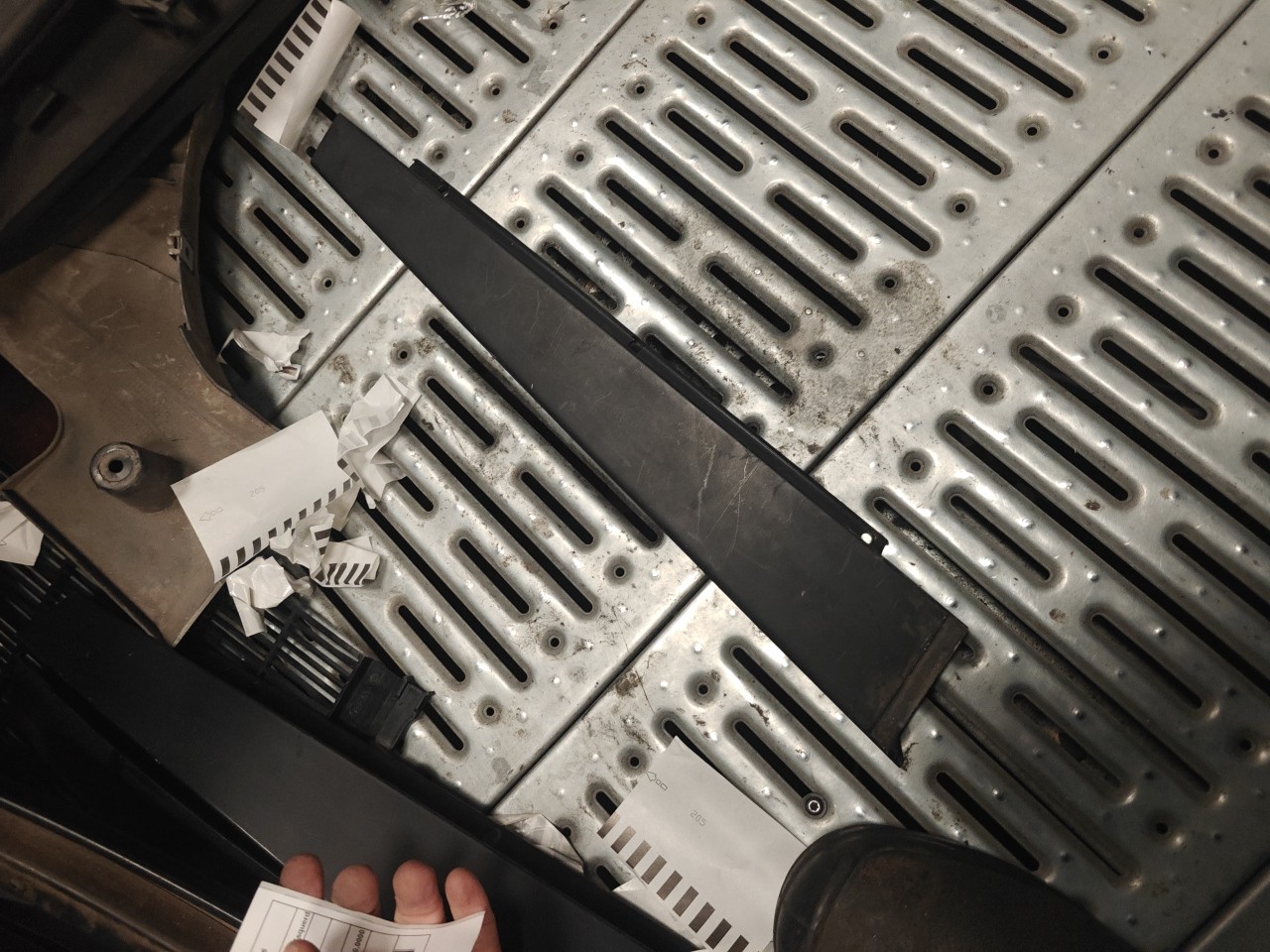 Friso Exterior Pilar B Porta Tras Esquerda BMW 5 Touring (E34) | 91 - 96