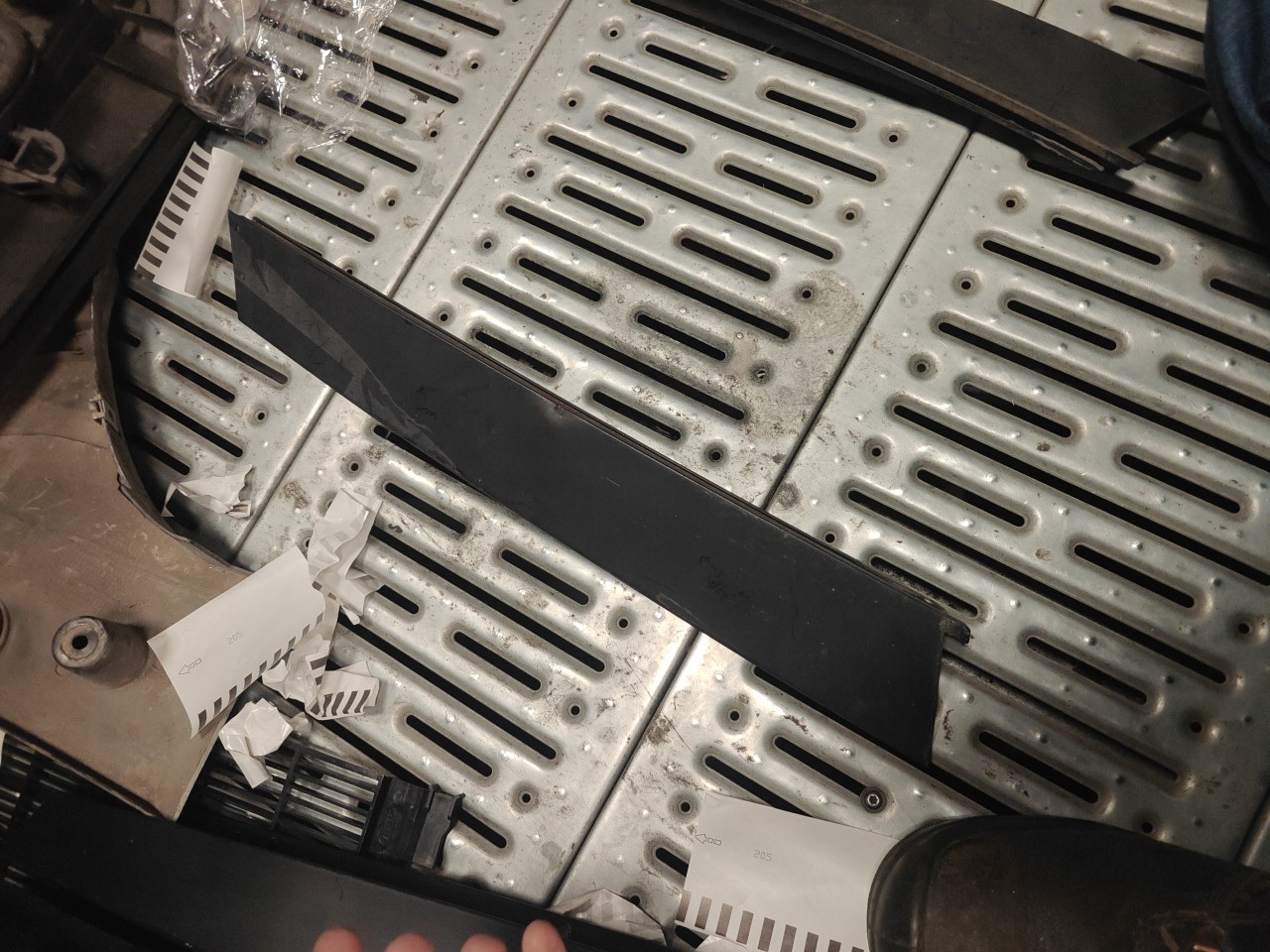 Friso Exterior Pilar B Frente Esquerdo BMW 5 Touring (E34) | 91 - 96