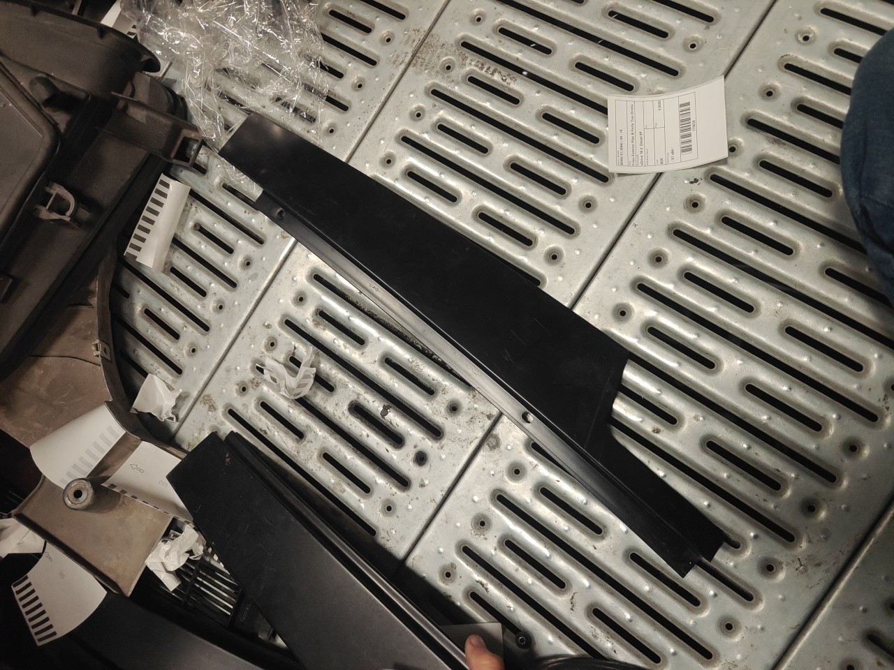 Friso Exterior Pilar B Frente Esquerdo BMW X1 (E84) | 09 - 15