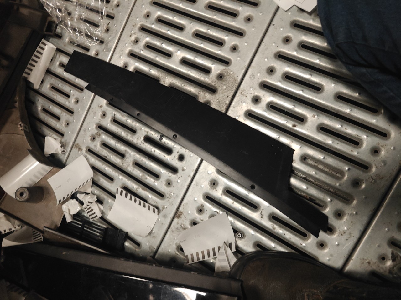 Friso Exterior Pilar B Frente Esquerdo BMW 3 (E46) | 97 - 05