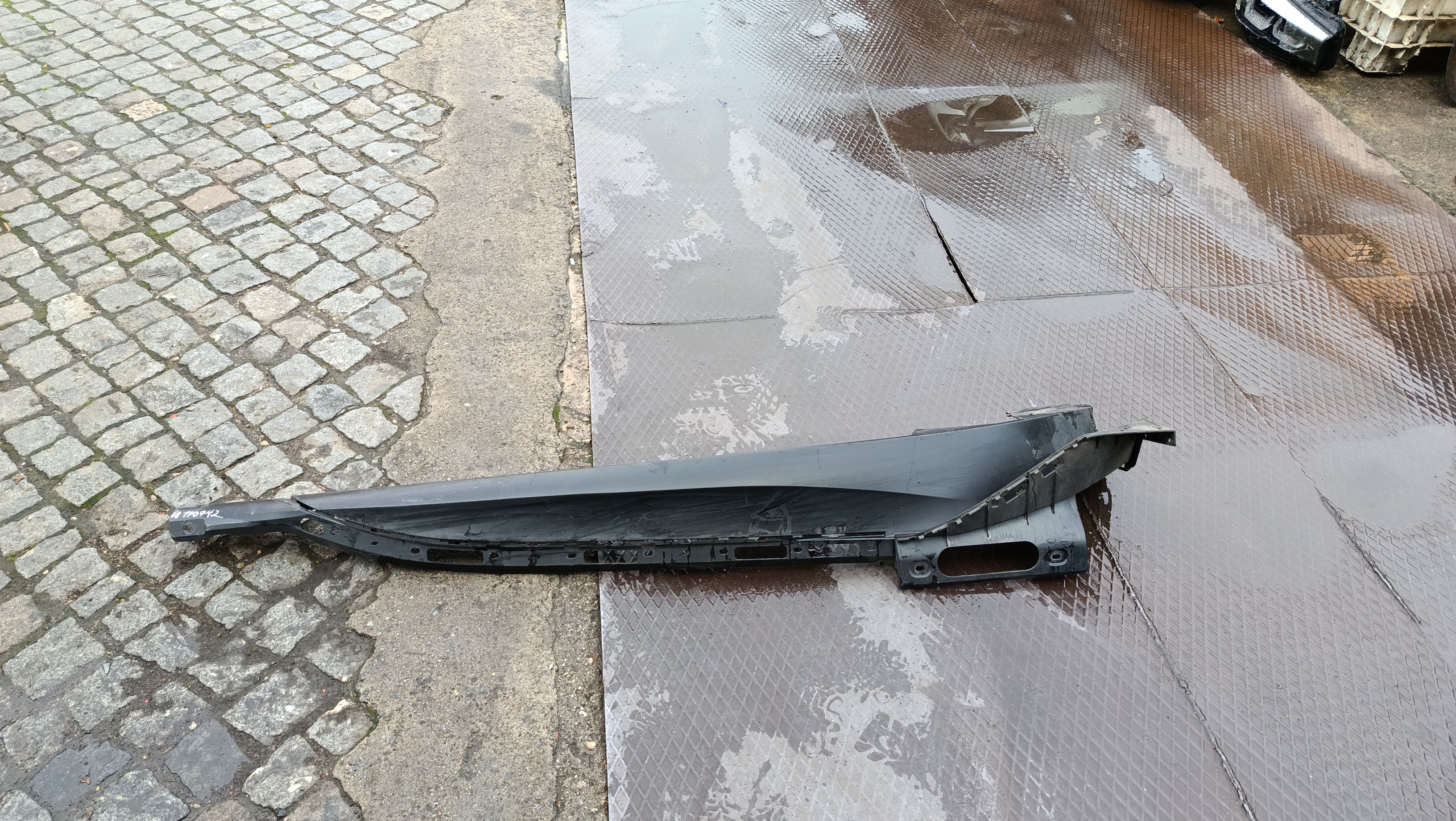 Embaladeira Direita plastico BMW 3 (F30, F80) | 11 - 18