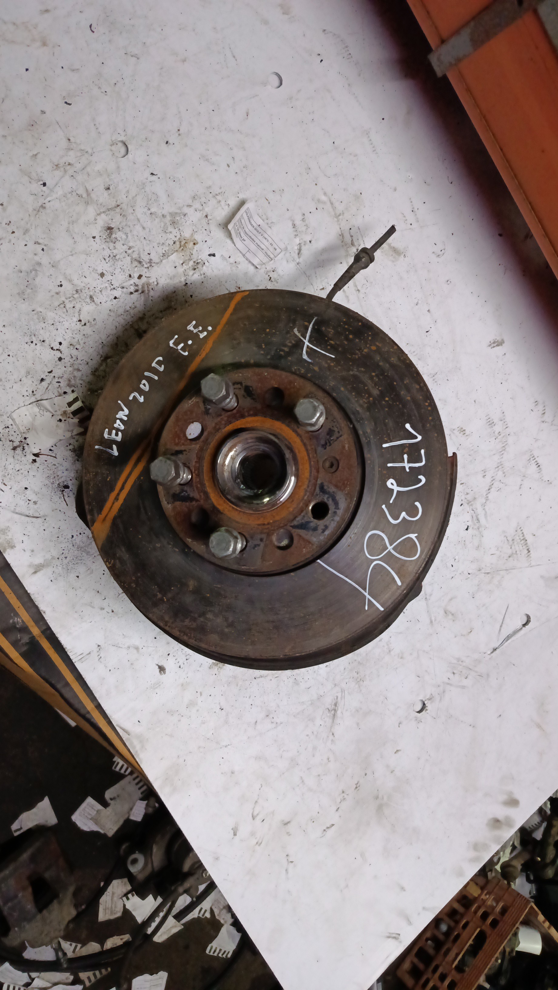 Manga de Eixo Frente Direita VOLKSWAGEN GOLF V (1K1) | 03 - 09