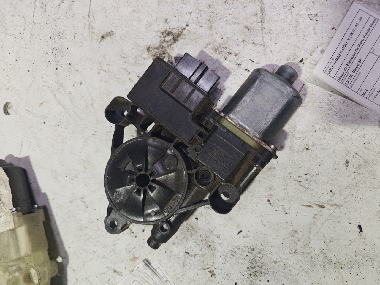 Motor do Elevador de Vidro Frente Direito VOLKSWAGEN GOLF V (1K1) | 03 - 09