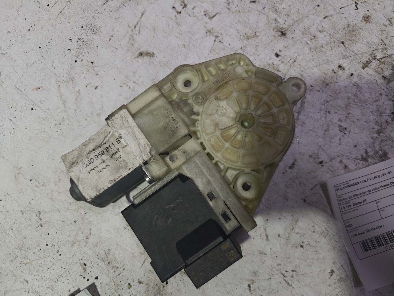 Motor do Elevador de Vidro Frente Direito VOLKSWAGEN GOLF V (1K1) | 03 - 09