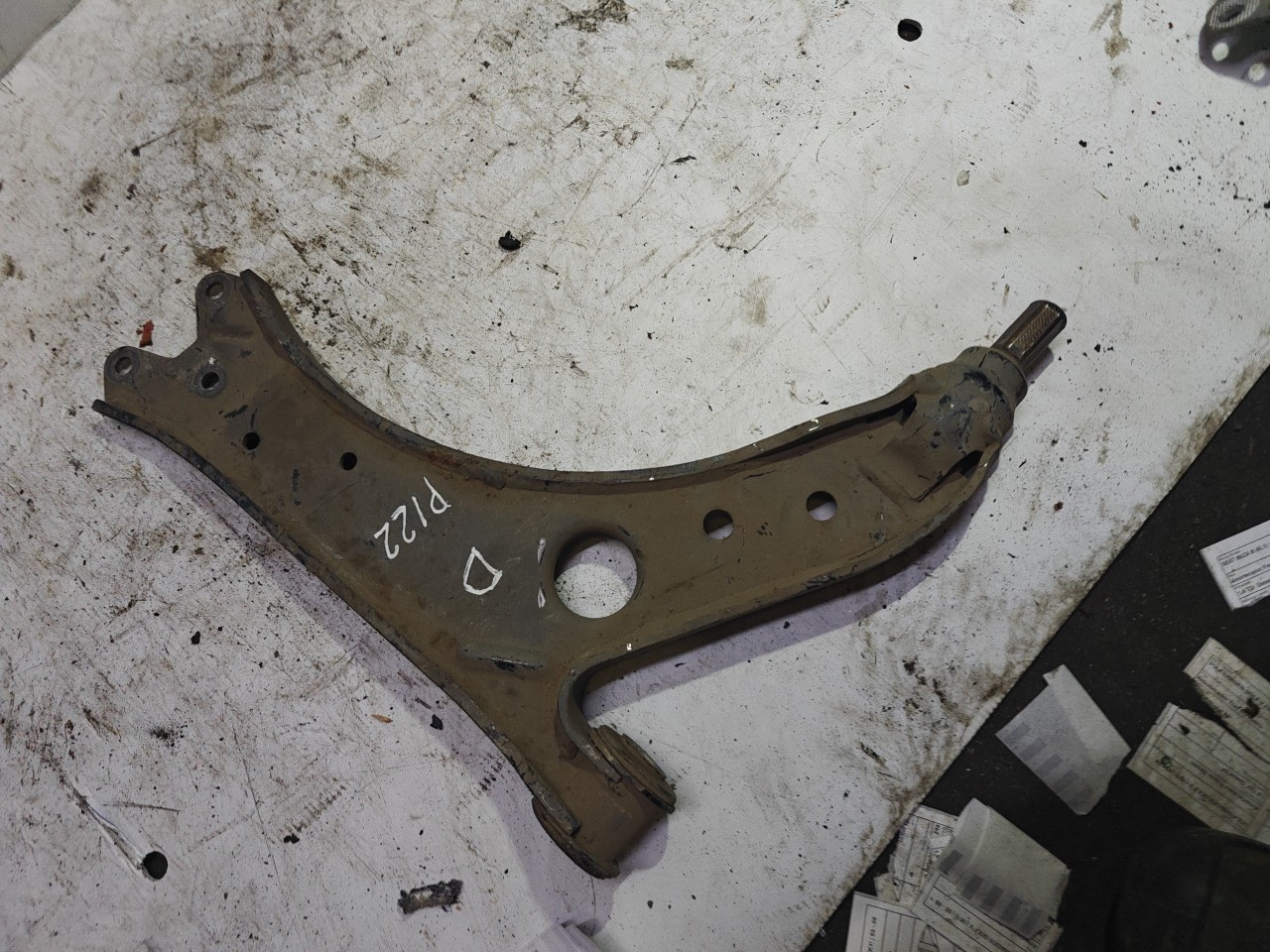 Braço de Suspensão Inferior Frente Direito VOLKSWAGEN GOLF V (1K1) | 03 - 09