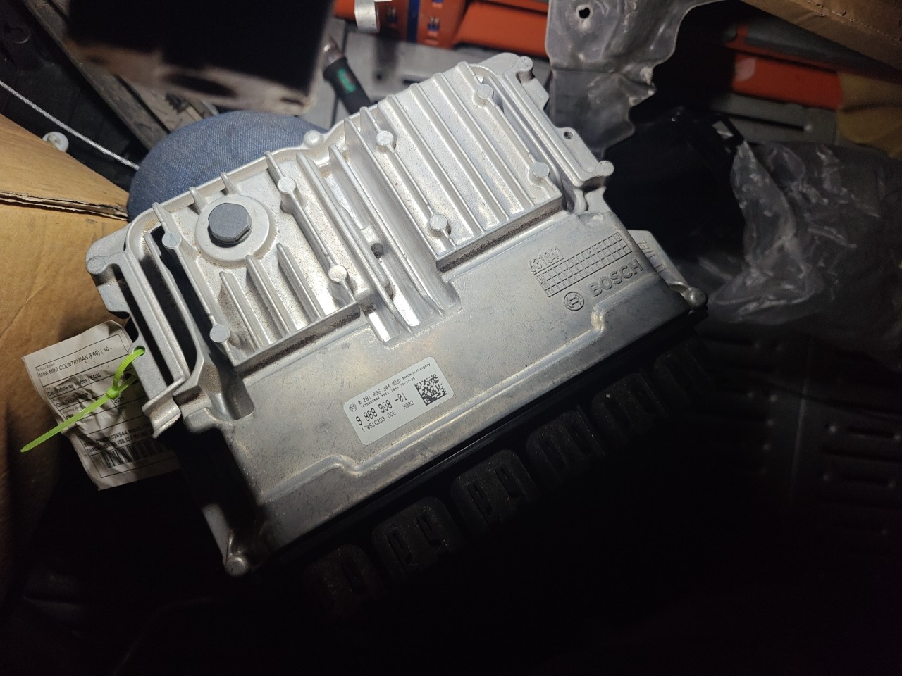 Centralina de Motor / ECU MINI MINI COUNTRYMAN (F60) | 16 - 