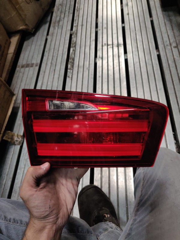 Farolim Esquerdo da Mala BMW 5 Touring (F11) | 09 - 17