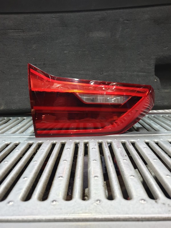 Farolim Esquerdo da Mala BMW 5 Touring (G31) | 17 - 