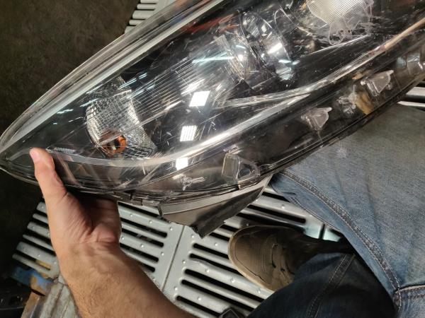Farol Frente Direito / Otica Direita RENAULT CAPTUR I (J5_, H5_) | 13 -  Imagem-2