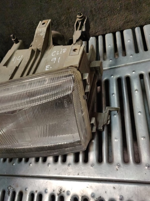 Farol Frente Esquerdo / Otica Esquerda RENAULT CLIO I (B/C57_, 5/357_) | 90 - 98 Imagem-4