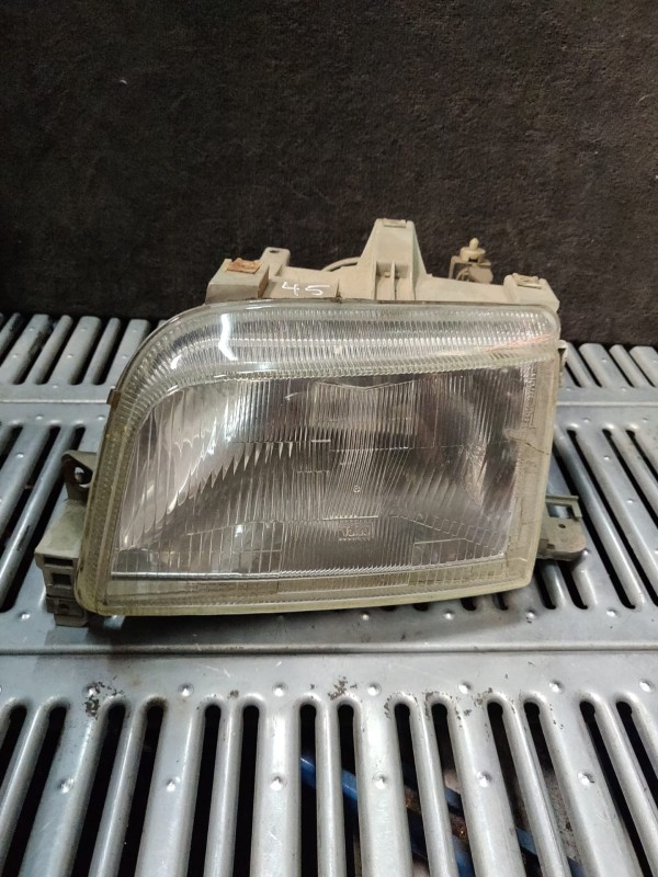 Farol Frente Esquerdo / Otica Esquerda RENAULT CLIO I (B/C57_, 5/357_) | 90 - 98