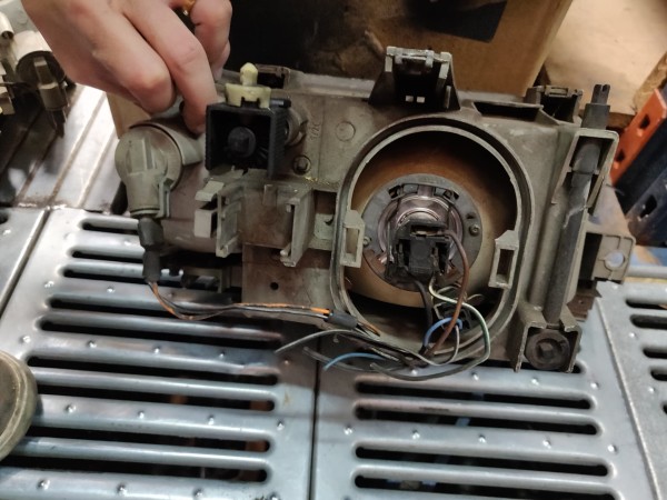 Farol Frente Esquerdo / Otica Esquerda RENAULT CLIO I (B/C57_, 5/357_) | 90 - 98 Imagem-7