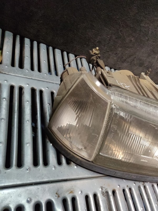 Farol Frente Direito / Otica Direita RENAULT CLIO I (B/C57_, 5/357_) | 90 - 98 Imagem-3