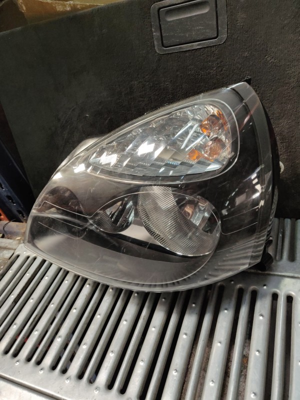 Farol Frente Esquerdo / Otica Esquerda RENAULT CLIO II (BB_, CB_) | 98 - 