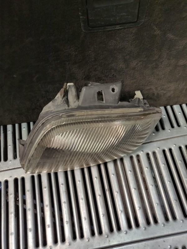 Farol Frente Esquerdo / Otica Esquerda RENAULT CLIO II (BB_, CB_) | 98 -  Imagem-1