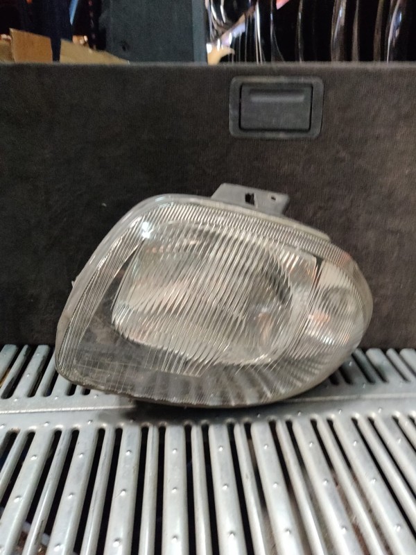 Farol Frente Esquerdo / Otica Esquerda RENAULT CLIO II (BB_, CB_) | 98 -  Imagem-9