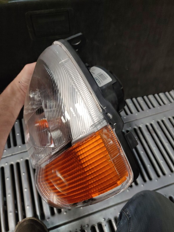 Farol Frente Esquerdo / Otica Esquerda RENAULT KANGOO (KC0/1_) | 97 -  Imagem-15