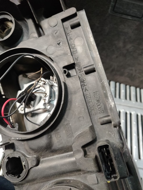 Farol Frente Direito / Otica Direita RENAULT LAGUNA II (BG0/1_) | 01 - 07 Imagem-12
