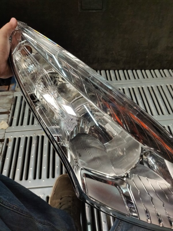 Farol Frente Direito / Otica Direita RENAULT MEGANE III Hatchback (BZ0/1_) | 08 -  Imagem-12