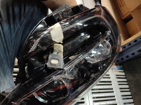 Farol Frente Direito / Otica Direita RENAULT MEGANE IV Hatchback (B9A/M/N_) | 15 -  Imagem-1