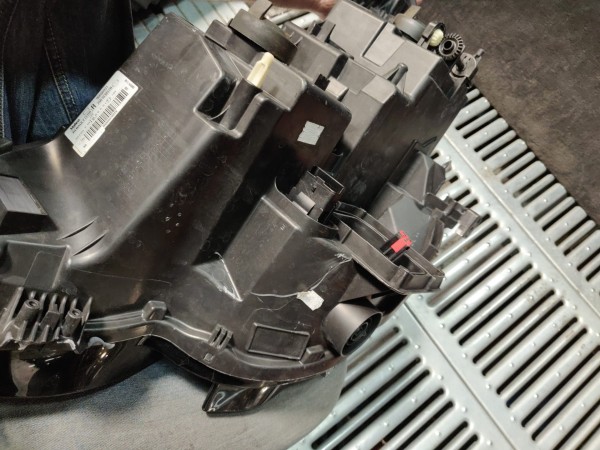 Farol Frente Direito / Otica Direita RENAULT MEGANE IV Hatchback (B9A/M/N_) | 15 -  Imagem-8