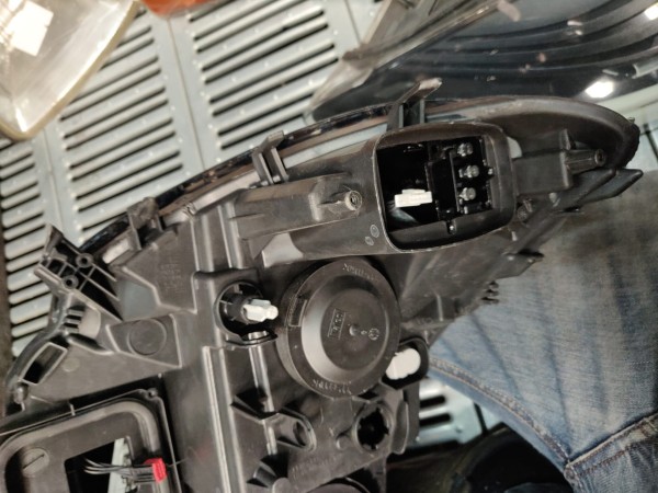 Farol Frente Esquerdo / Otica Esquerda RENAULT MEGANE IV Hatchback (B9A/M/N_) | 15 -  Imagem-15