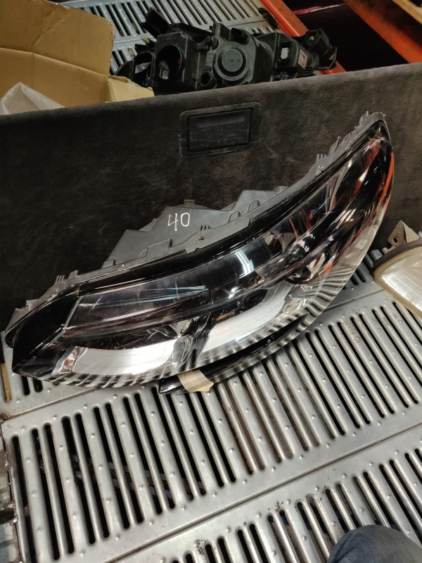 Farol Frente Esquerdo / Otica Esquerda RENAULT MEGANE IV Hatchback (B9A/M/N_) | 15 -  Imagem-16