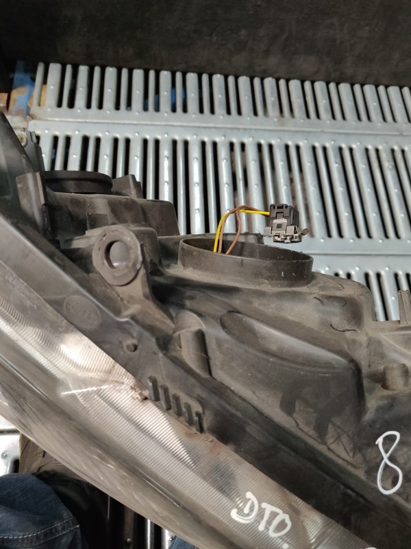 Farol Frente Direito / Otica Direita RENAULT SCÉNIC II (JM0/1_) | 03 - 10 Imagem-14