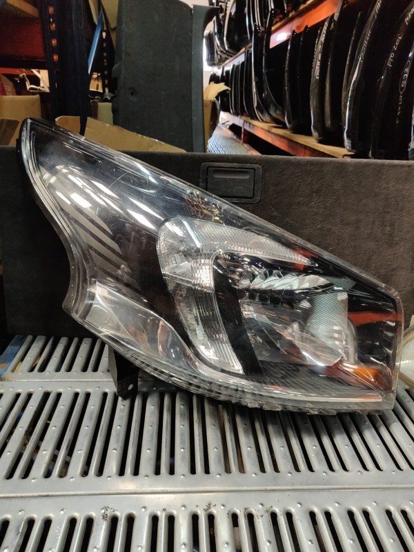 Farol Frente Direito / Otica Direita RENAULT TRAFIC III Caixa (FG_) | 14 - 