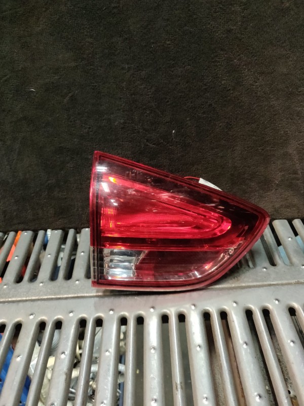 Farolim Esquerdo da Mala RENAULT CLIO IV Grandtour (KH_) | 13 - 